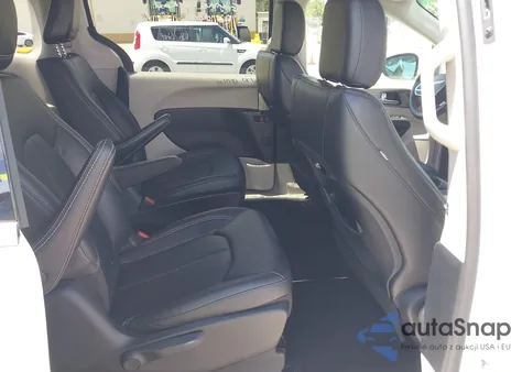 2024 Chrysler Pacifica Hybrid Select из США, поврежденный, VIN 2C4RC1S73RR121848